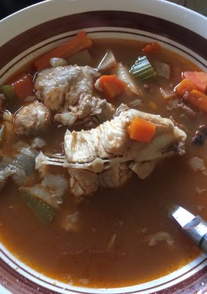 Una foto de Caldo de mariscos