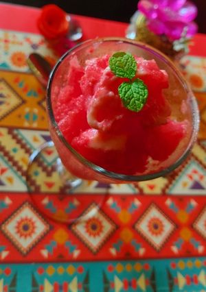 A picture of Watermelon ice.