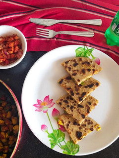 ફણસી પનીર સ્ટફ પરાઠા (Fansi Paneer Stuffed Paratha Recipe In Gujarati) રેસીપી મુખ્ય ફોટો