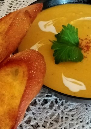 صورة لوصفة حساء العدس و اليقطين بمرق الدجاج