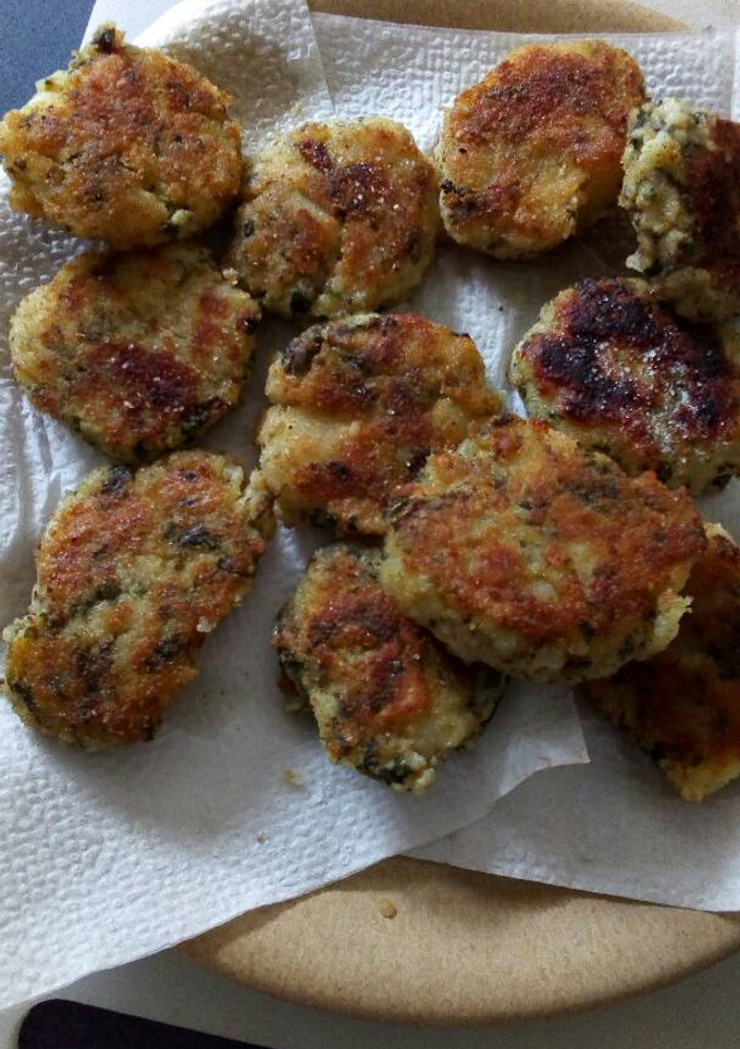 Una foto de Tortitas de puré rústico con acelgas