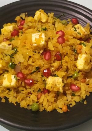 A picture of Steamed tofu poha.