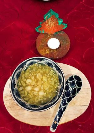 Hình của món Chè Hạt sen đậu xanh.