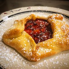 Strawberry Gallette A picture of Strawberry Gallette.