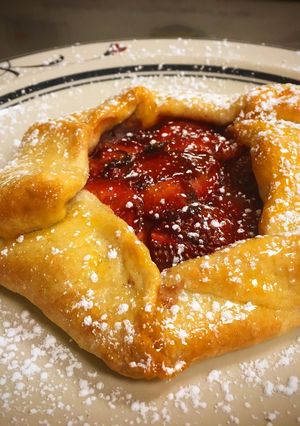 A picture of Strawberry Gallette.