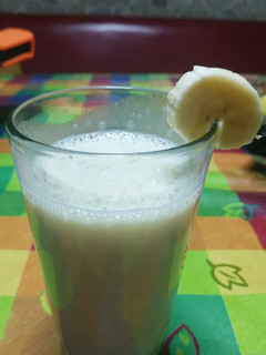 Una foto de Batido de plátano y avena