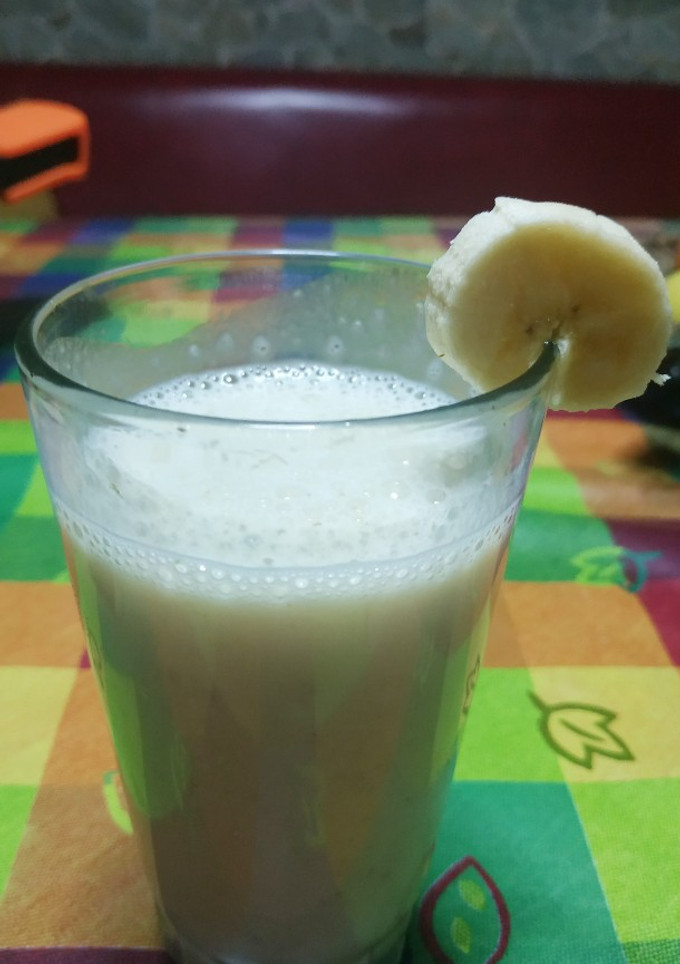 Una foto de Batido de plátano y avena