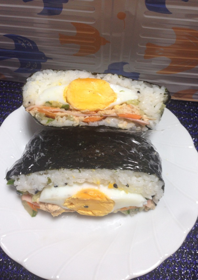 Una foto de Japanese Onigirazu (sándwiches de arroz)