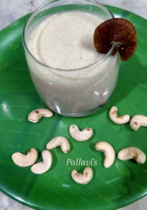 A picture of Kaju Anjeer milk shake.
