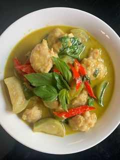 รูปของ แกงเขียวหวานหมูเด้ง