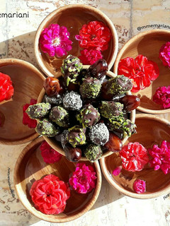 عکسی از دستور خرما شکلاتی با مغز گردو