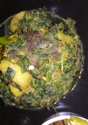 A picture of Spinach and mix vegetable stir fry.