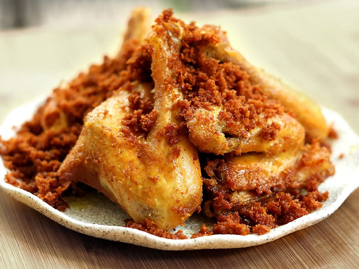  Resep buat Ayam Goreng Serundeng Kemiri  sesuai selera