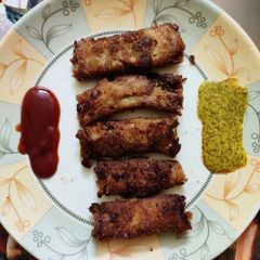 A picture of Bread stuffed soybean & potato roll.
