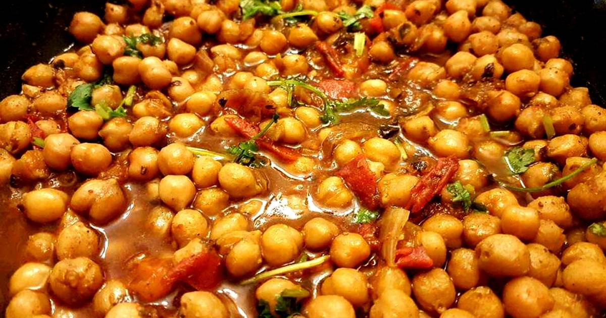 North Indian Chole/Chickpeas Masala Recipe by Kumkum Chatterjee - Cookpad