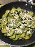 Zucchine trifolate con ricotta salata
