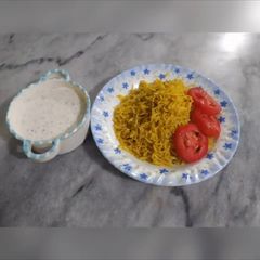 A picture of Tahari with left over Rice.