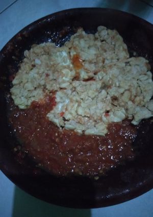 Foto resep Sambel terasi mentah + tempe
