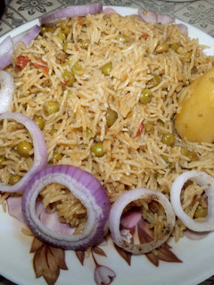 A picture of Aloo Matar walay Chawal.
