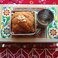Aate Ka Sheera (Wheat Flour Halwa) A picture of Aate Ka Sheera (Wheat Flour Halwa).
