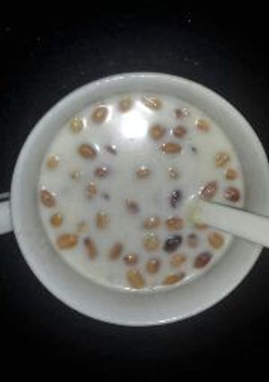 A picture of Chilled Casava juice (Garri).