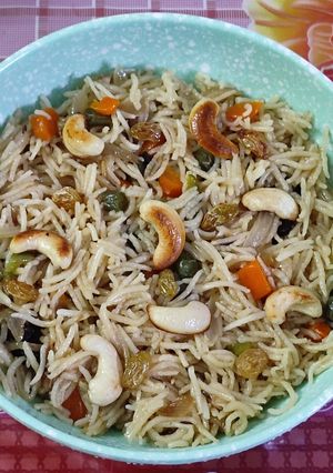 A picture of Kerela style vegetable pulao.
