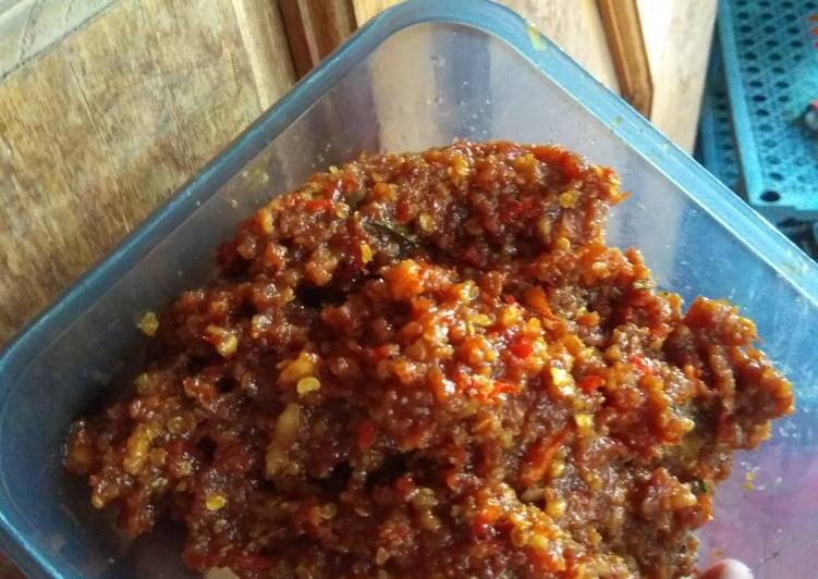 Langkah Mudah untuk Menyiapkan Sambel Pecel Khas Magetan Super Pedas Manis Anti Gagal