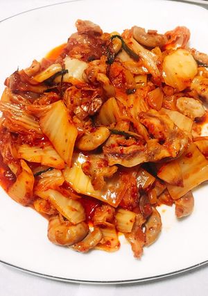Hình của món Lòng non xào kim chi.