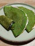 Crepes de espinacas con pavo y queso