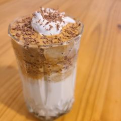A picture of Dalgona Coffee my way 😋.