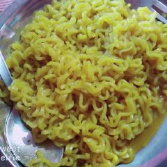 A picture of Boiled Maggi.