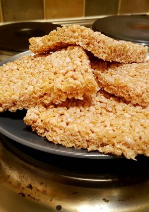 A picture of Rice krispies treats.