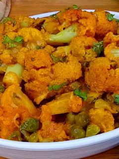 गोभी मटर की सब्जी (Gobhi Matar ki Sabzi recipe in Hindi) रेसिपी मुख्य फोटो