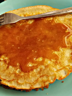 Pancake with salted caramel sauce ainihin hoton girkin