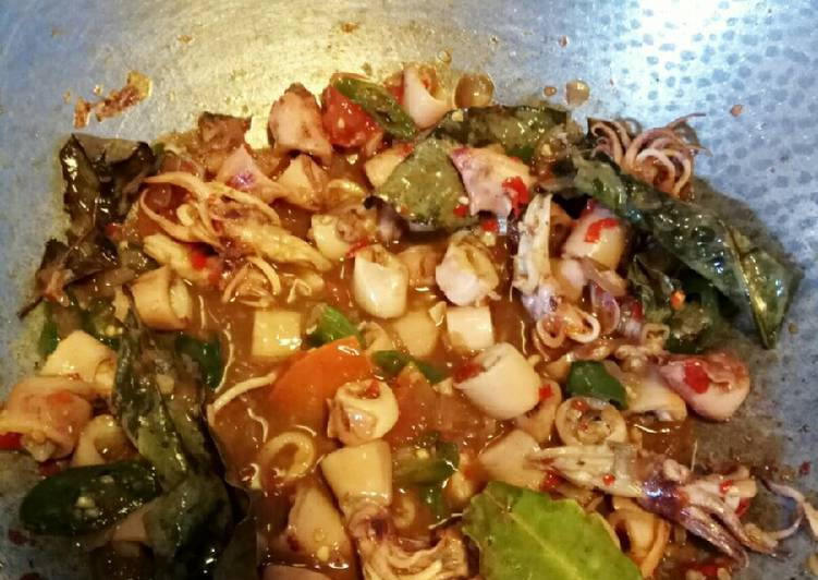 Resep Tumis Cumi Asin Saos Tiram Kuah Sambal Terasi Oleh Marcy Alfaris Cookpad