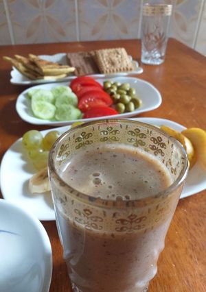 صورة لوصفة عصير الموز و التمر