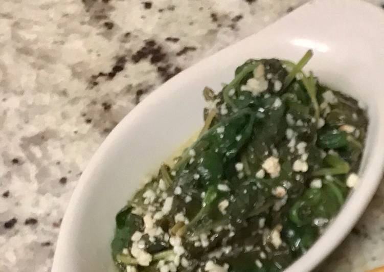 Sautéed garlic spinach