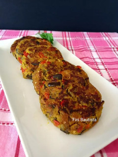 Una foto de Hamburguesa de berenjena y pimiento de piquillo