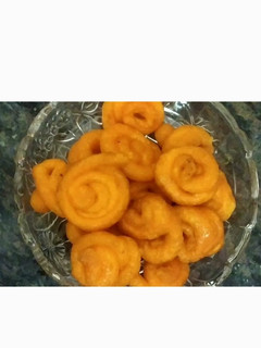 மினி ஜாங்கிரி(mini jhangiri recipe in tamil) செய்முறை முக்கிய புகைப்படம்