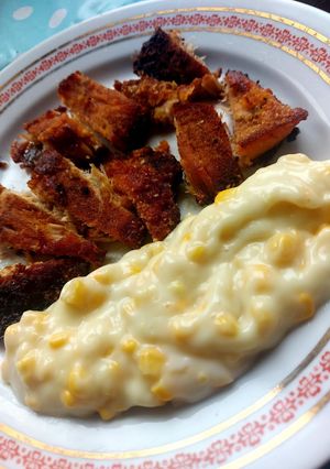 Rántott karaj tepsiben, kukoricasalátával tálaltam recept fotója