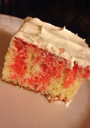A picture of Strawberry jello poke cake .