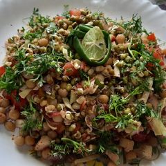 A picture of Mix sprouts n mix vegetables salad 🥗.