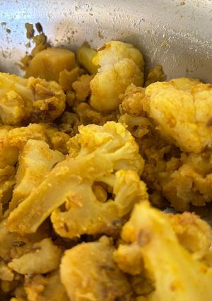 A picture of Cauliflower Stir Fry with Ground Insects.