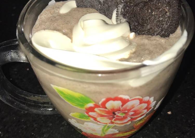 Recipe of Super Quick Homemade Oreo Milkshake