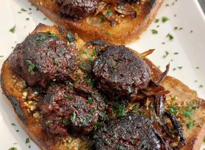 Une photo de Tartines de boudin noir 😋