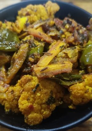 A picture of Masaledar Gobhi Mix Veg.
