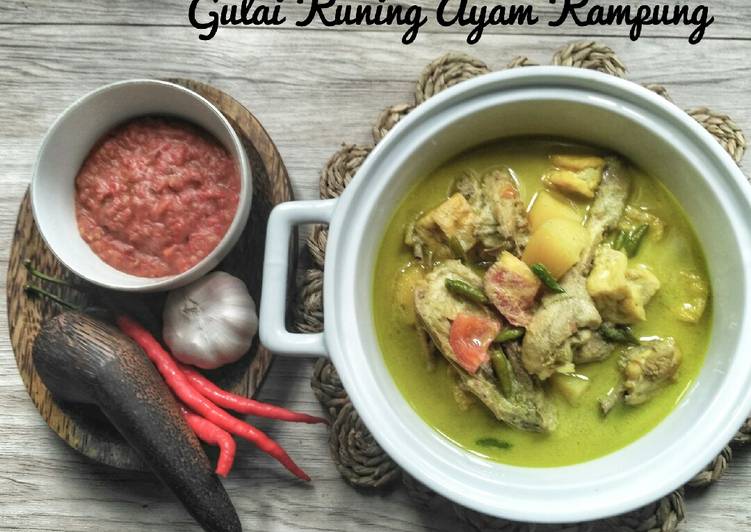 Gulai Kuning Ayam Kampung