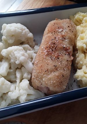 A picture of Sig's Baked Rolled Schnitzel.