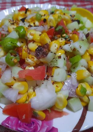 अमेरिकन कॉर्न सलाद (American corn salad recipe in Hindi) रेसिपी मुख्य फोटो