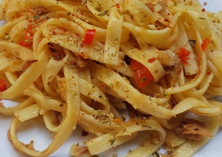 Resep Spaghetti Tuna Aglio Olio, Enak Banget